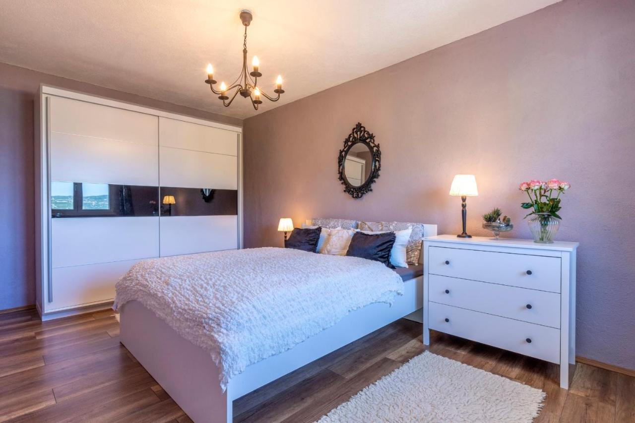 Apartman Ella Peracko Blato Экстерьер фото