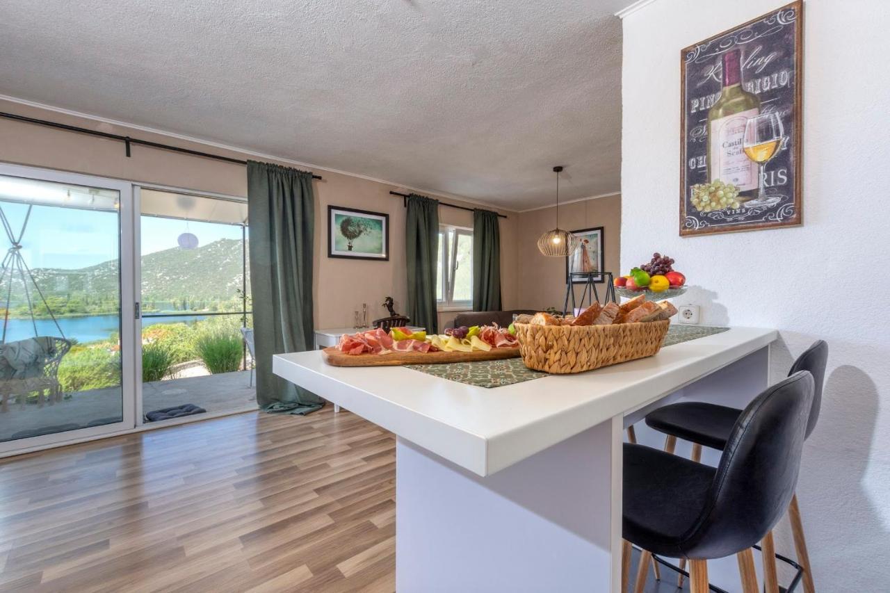 Apartman Ella Peracko Blato Экстерьер фото